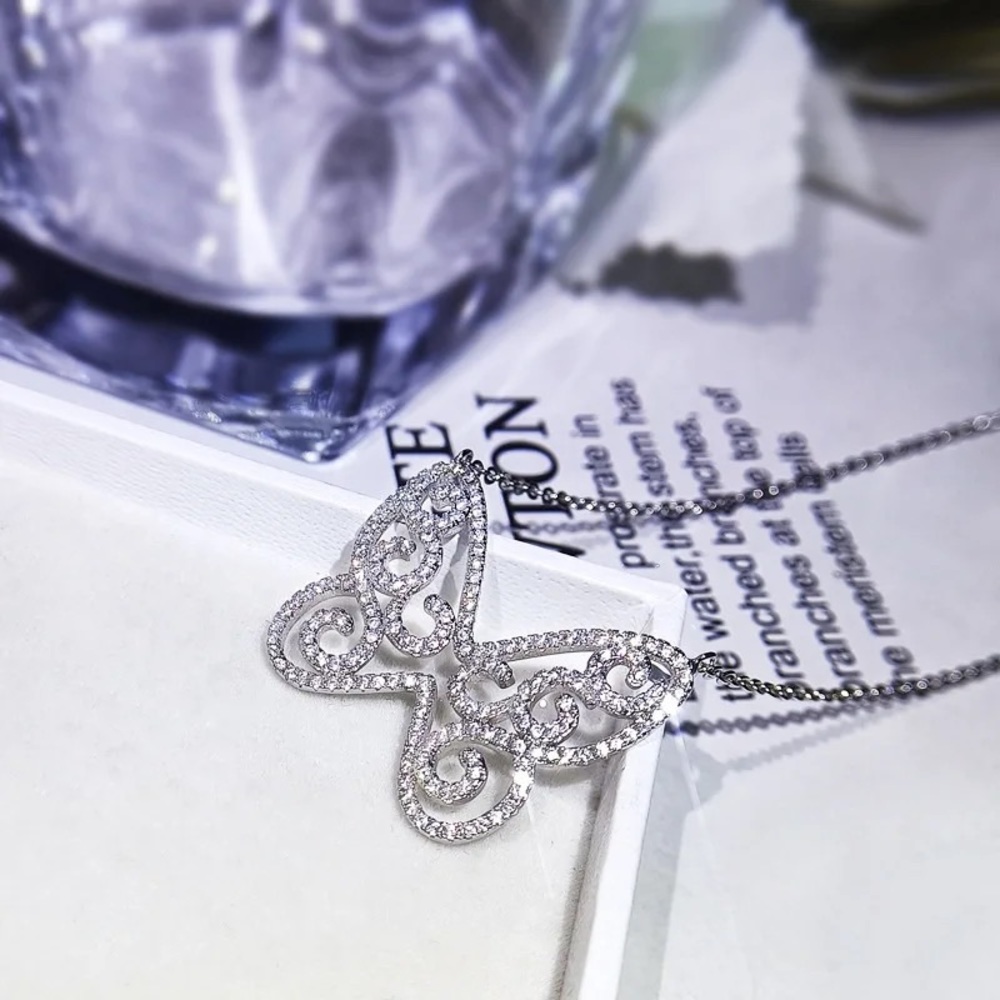 New 925 Silver Beautiful Butterfly Diamond Necklace - Picture 4 of 6